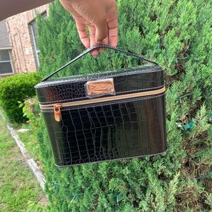 Bebe Make Up Black Bag 🦋